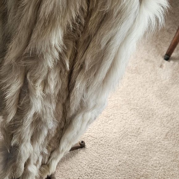 Vintage "Saga Fox" Blue Fox Jacket 100 PERCENT FOX! - Picture 8 of 16